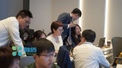 <b>为某电商设想的3D商系统使上架效率提拔300%</b>